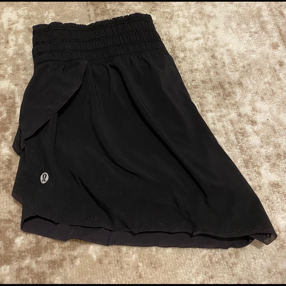 lululemon black short